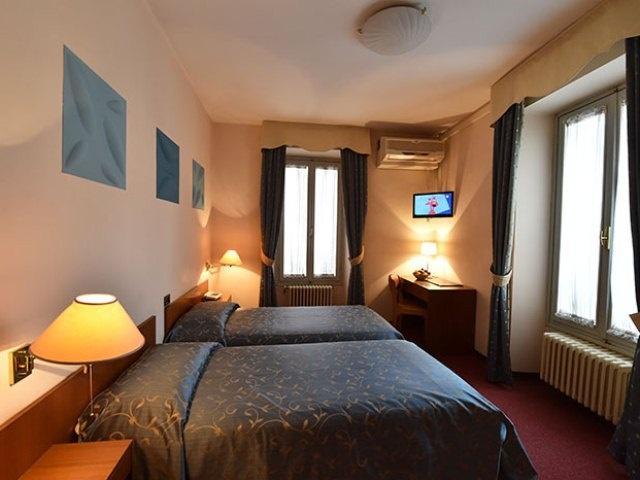 Ambra Hotel - The Only Central Lakeside Hotel In Iseo Exterior foto